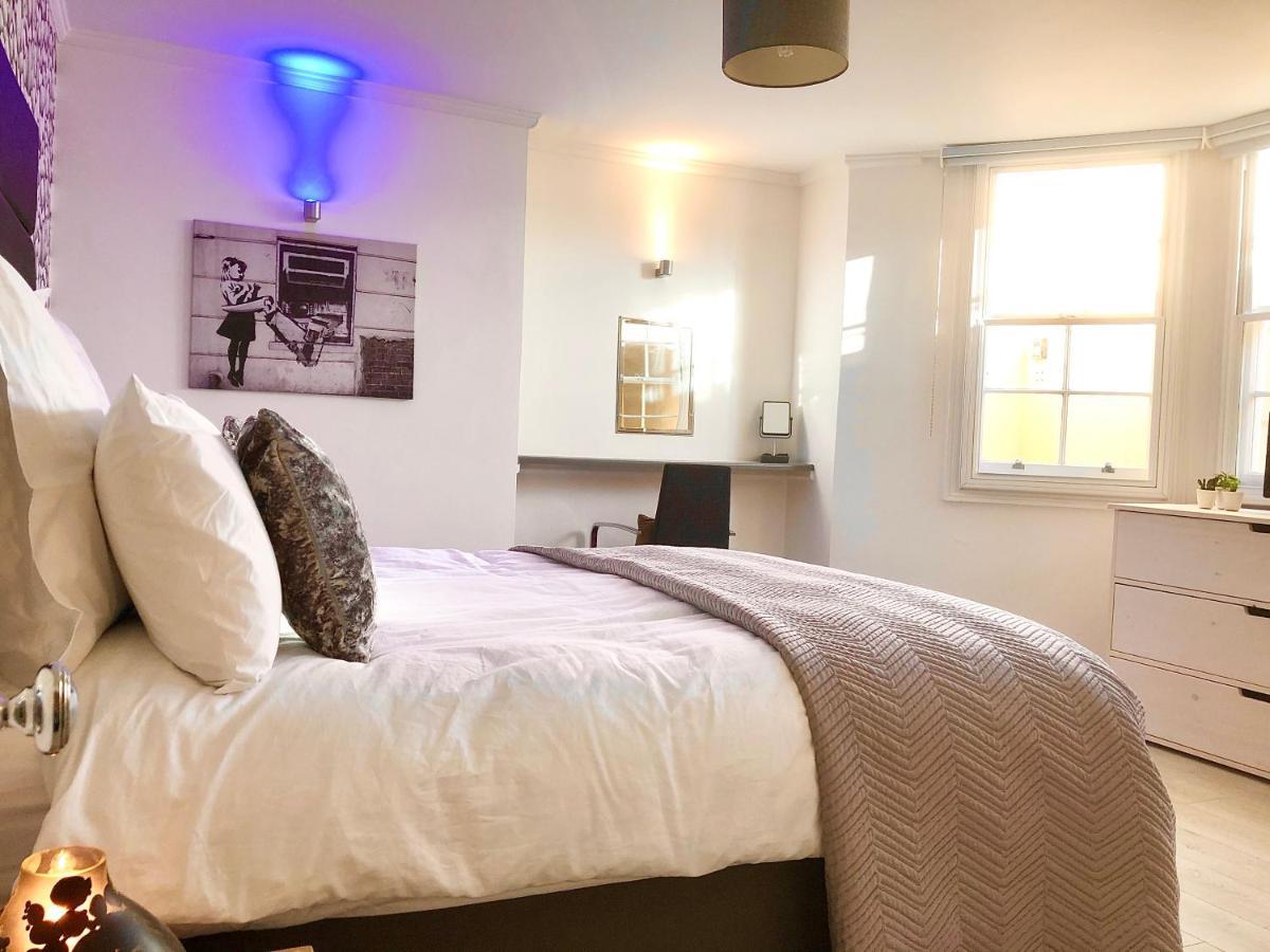 *Beachfront*- Stylish, Spacious +Private Courtyard Hove Esterno foto